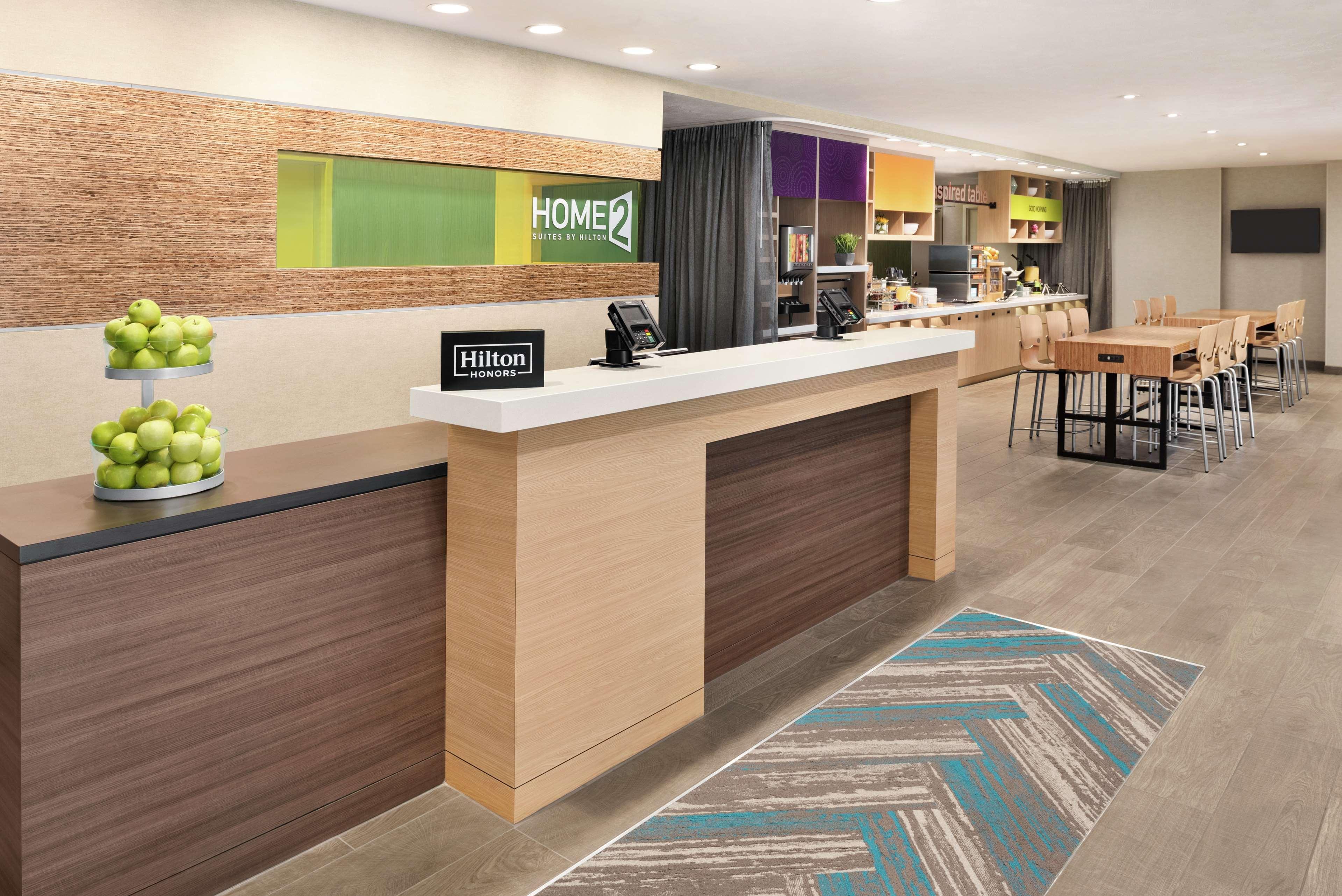 Home2 Suites By Hilton Bismarck Extérieur photo