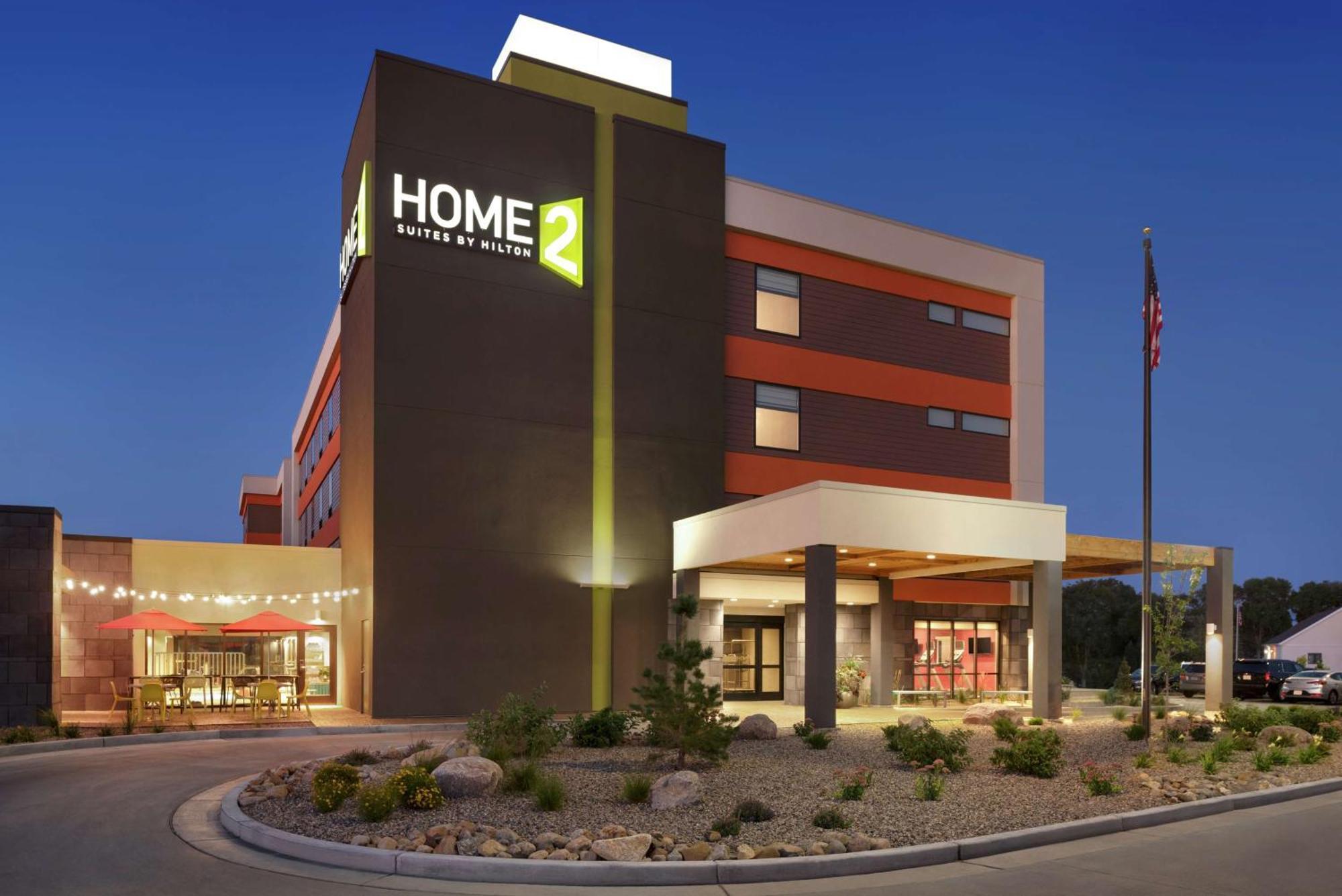 Home2 Suites By Hilton Bismarck Extérieur photo